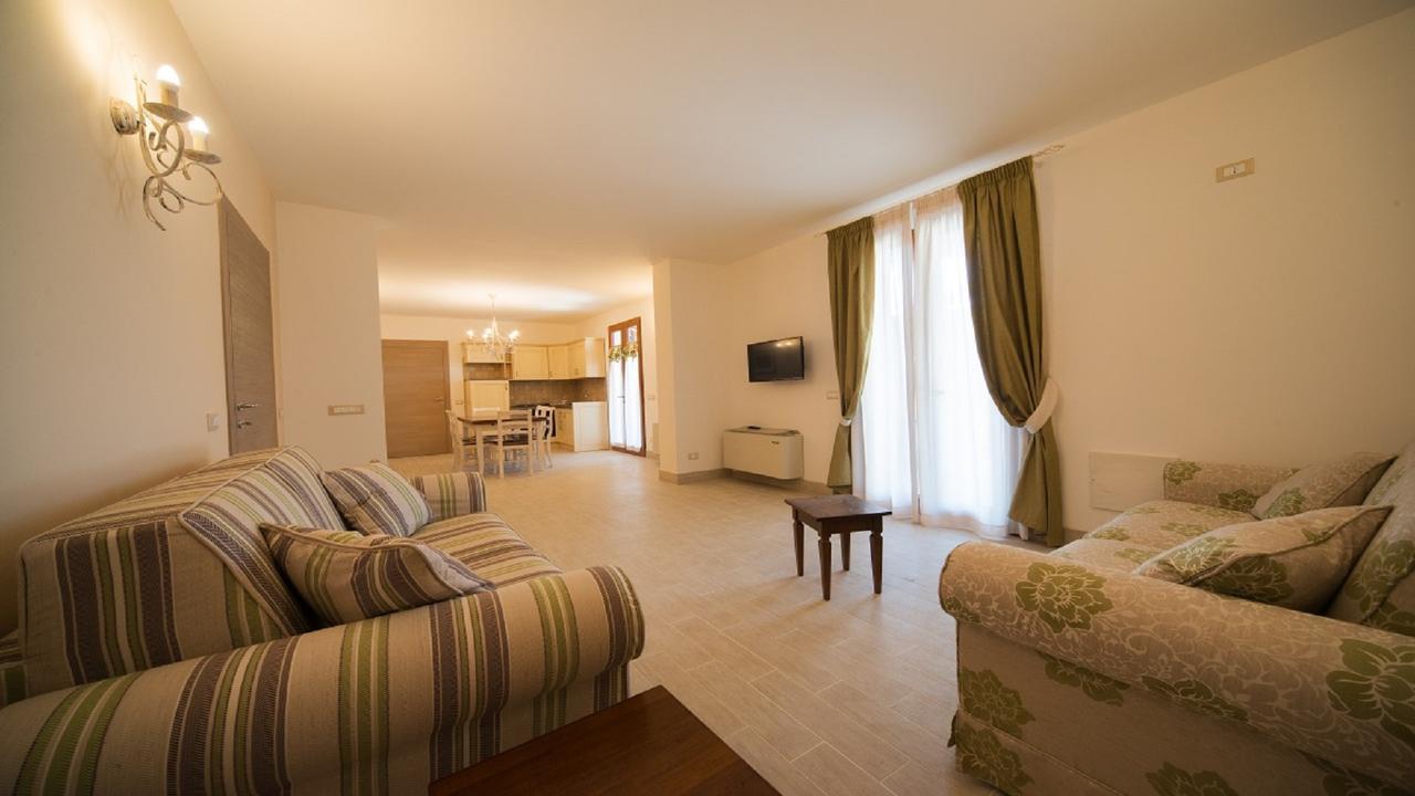 Agriturismo Deni Lägenhet Cenaia Exteriör bild
