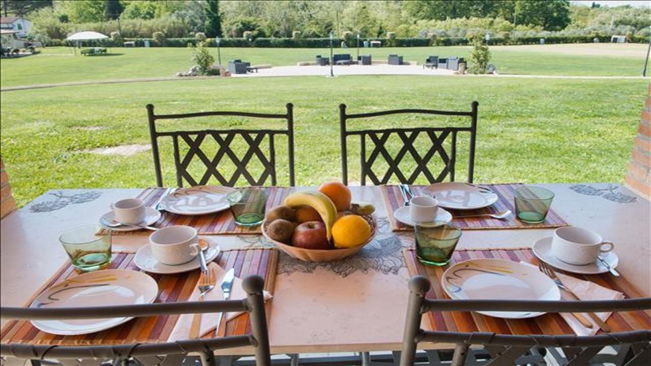 Agriturismo Deni Lägenhet Cenaia Exteriör bild